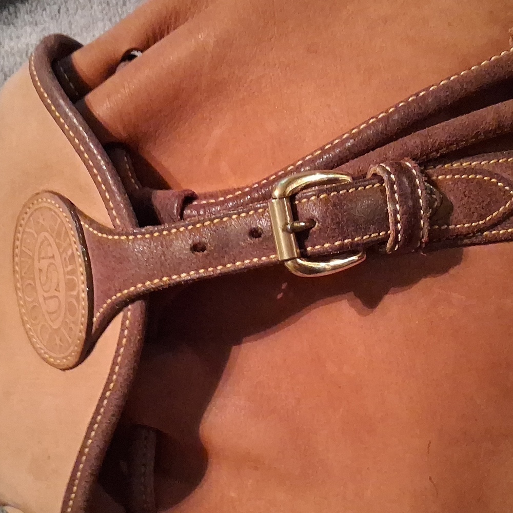 Rare Vintage Dooney And Bourke Suede Tan Leather Backpack Like New - Picture 3 of 16